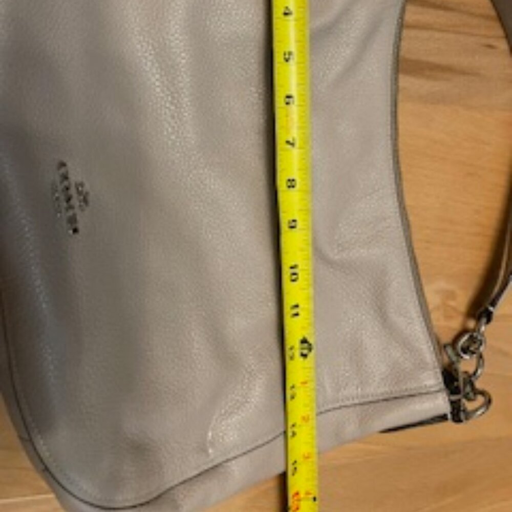Coach, grey hobo, pebble, leather shoulder bag, Harley with silver trim - Picture 10 of 13